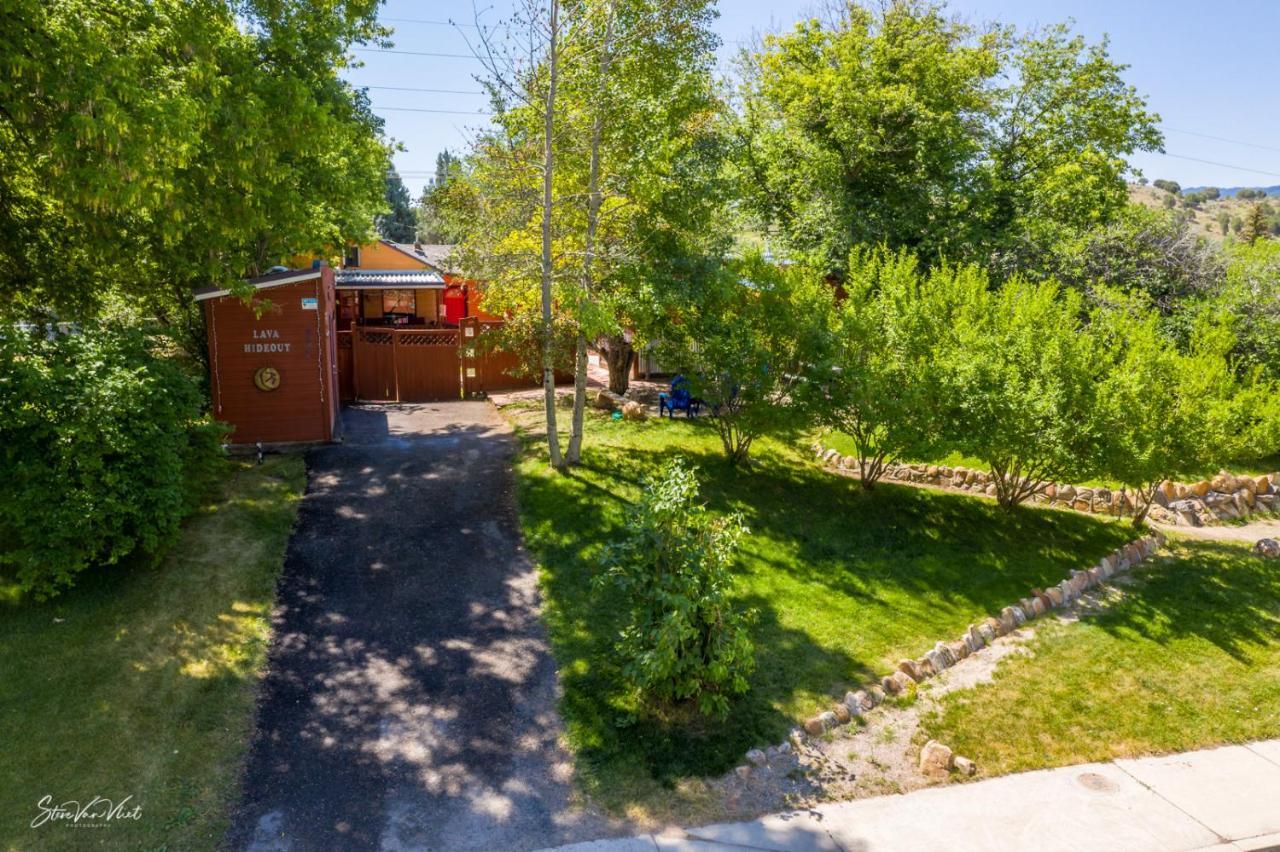 Lava Hideout Cabins Lava Hot Springs Esterno foto